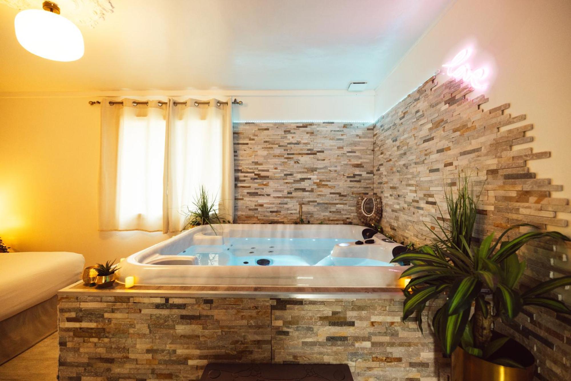 Suite And Spa La Perla Bianca Grabels Extérieur photo